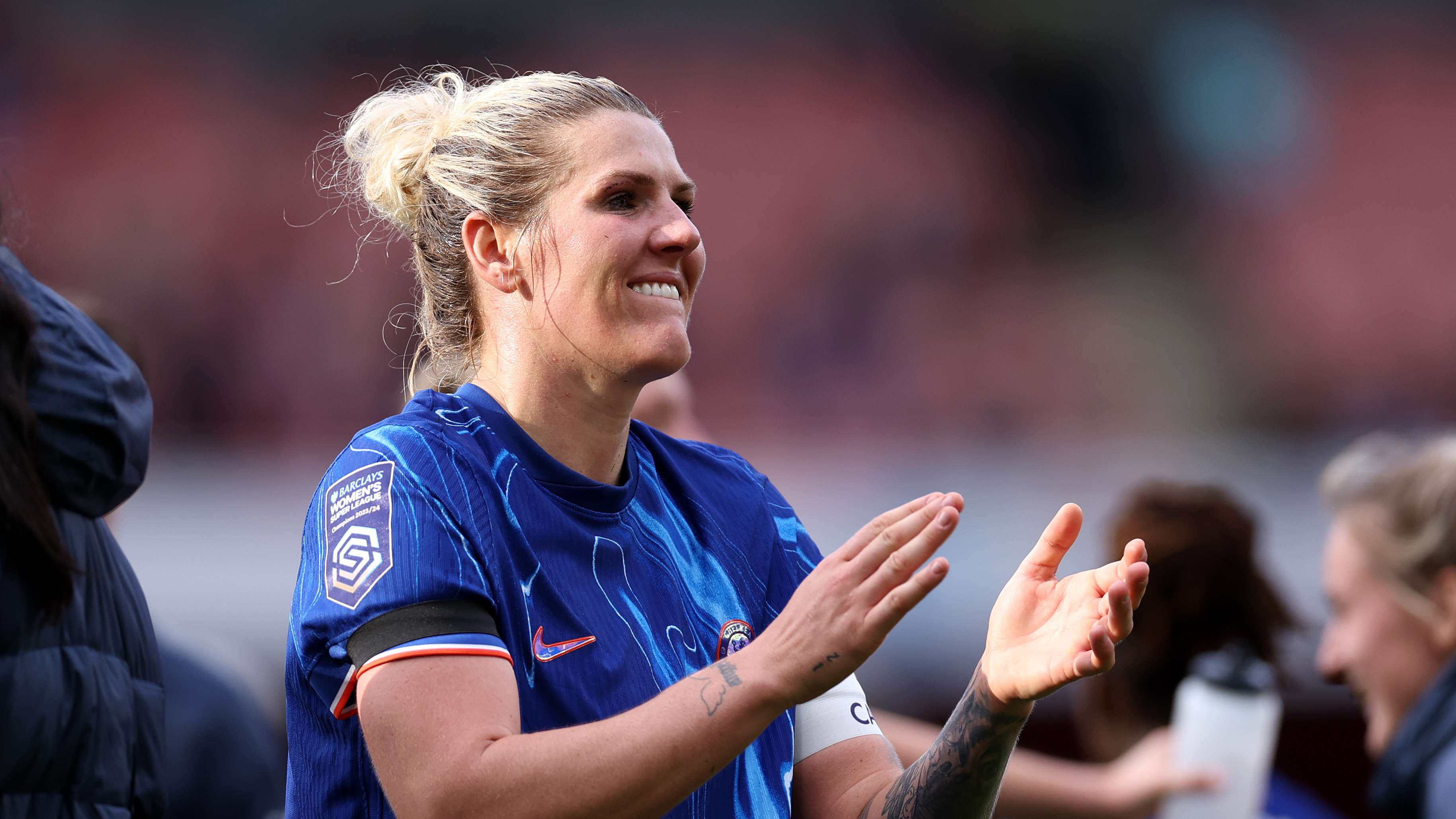 依然通过 依然通过